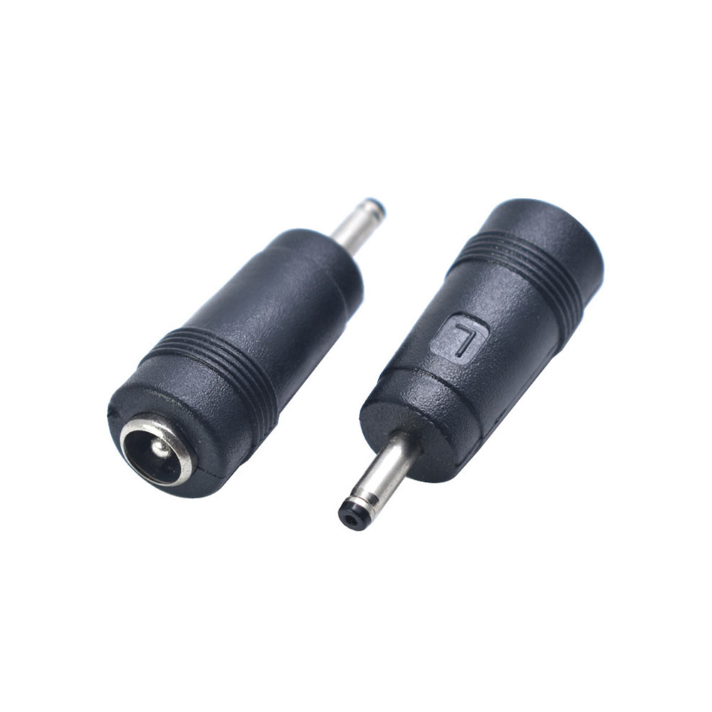 DC-Stromumwandlungsadapter DC 5,5 x 2,1 mm Klinke auf 3,0 x 1,1 mm Stecker, 90-Grad-Kupplung