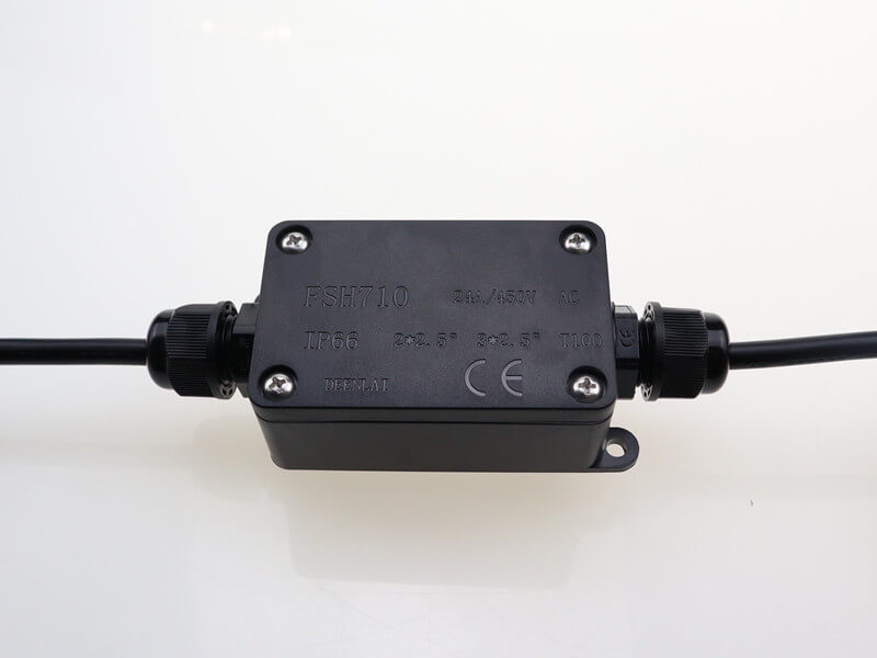 صندوق تقاطع مقاوم للماء FSH710-2P IP66 ثلاثي الاتجاهات